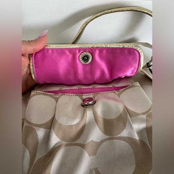 COACH Poppy Signature Satin Groovy two way Bag GOLD #13833 2009 - Picture 9 of 17